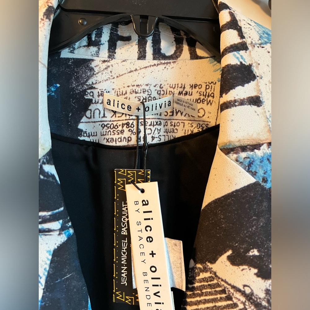 Alice + Olivia Graffiti X Basquiat CONFIDENTIAL Blazer NWT 8-10 Medium HOST PICK - Picture 7 of 12